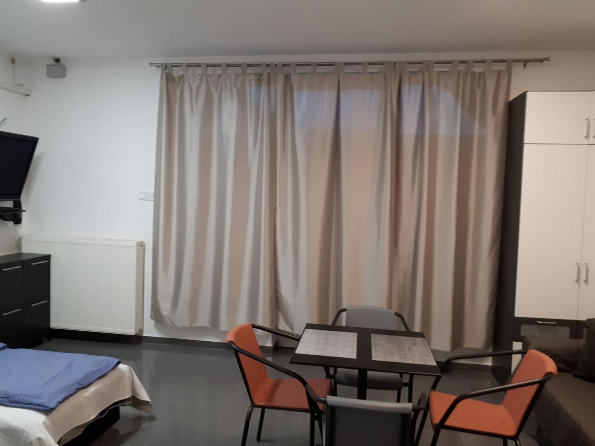 Kertvarosi Apartman Tiszaujvaros Exterior photo