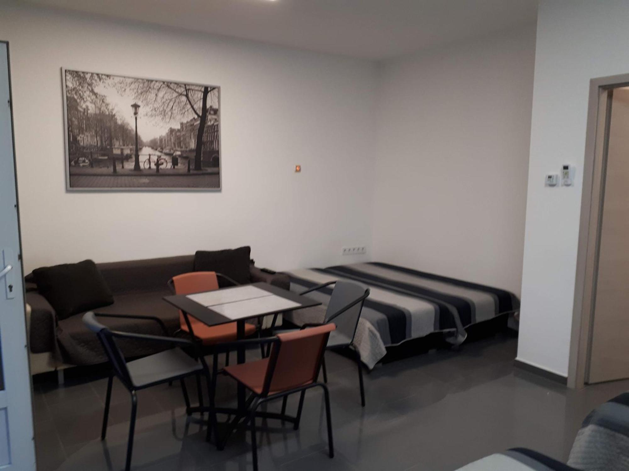 Kertvarosi Apartman Tiszaujvaros Exterior photo