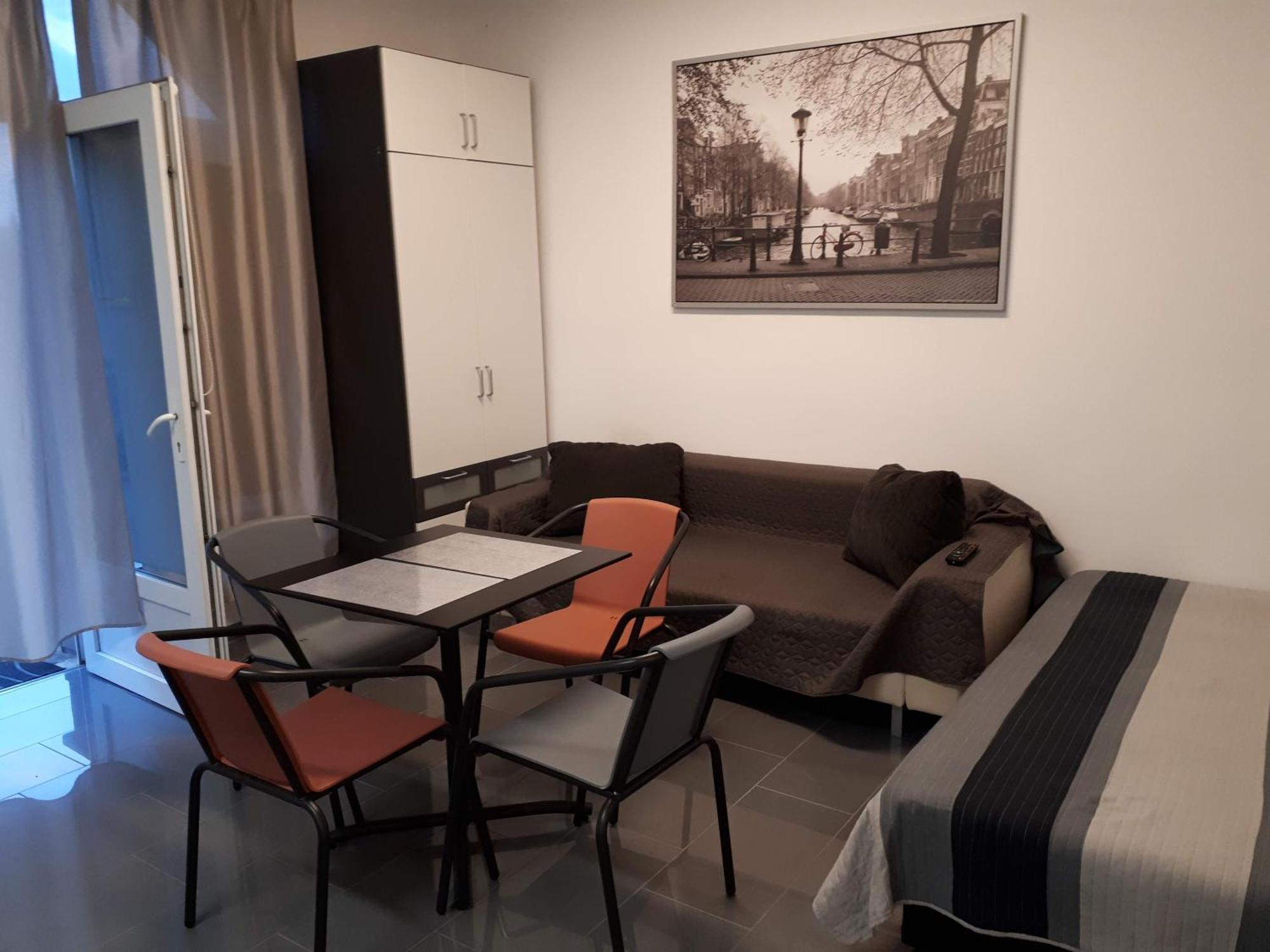 Kertvarosi Apartman Tiszaujvaros Exterior photo