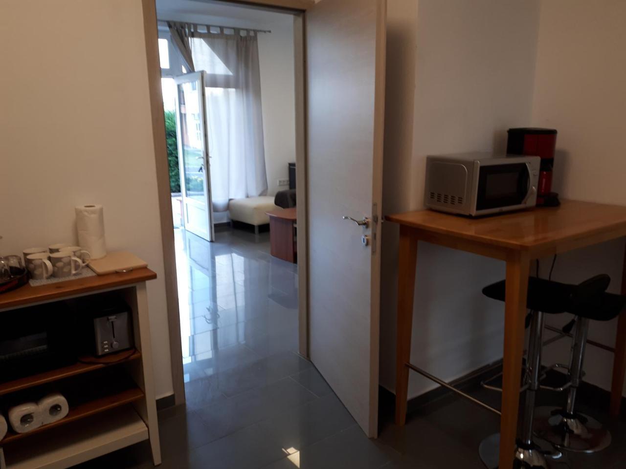 Kertvarosi Apartman Tiszaujvaros Exterior photo