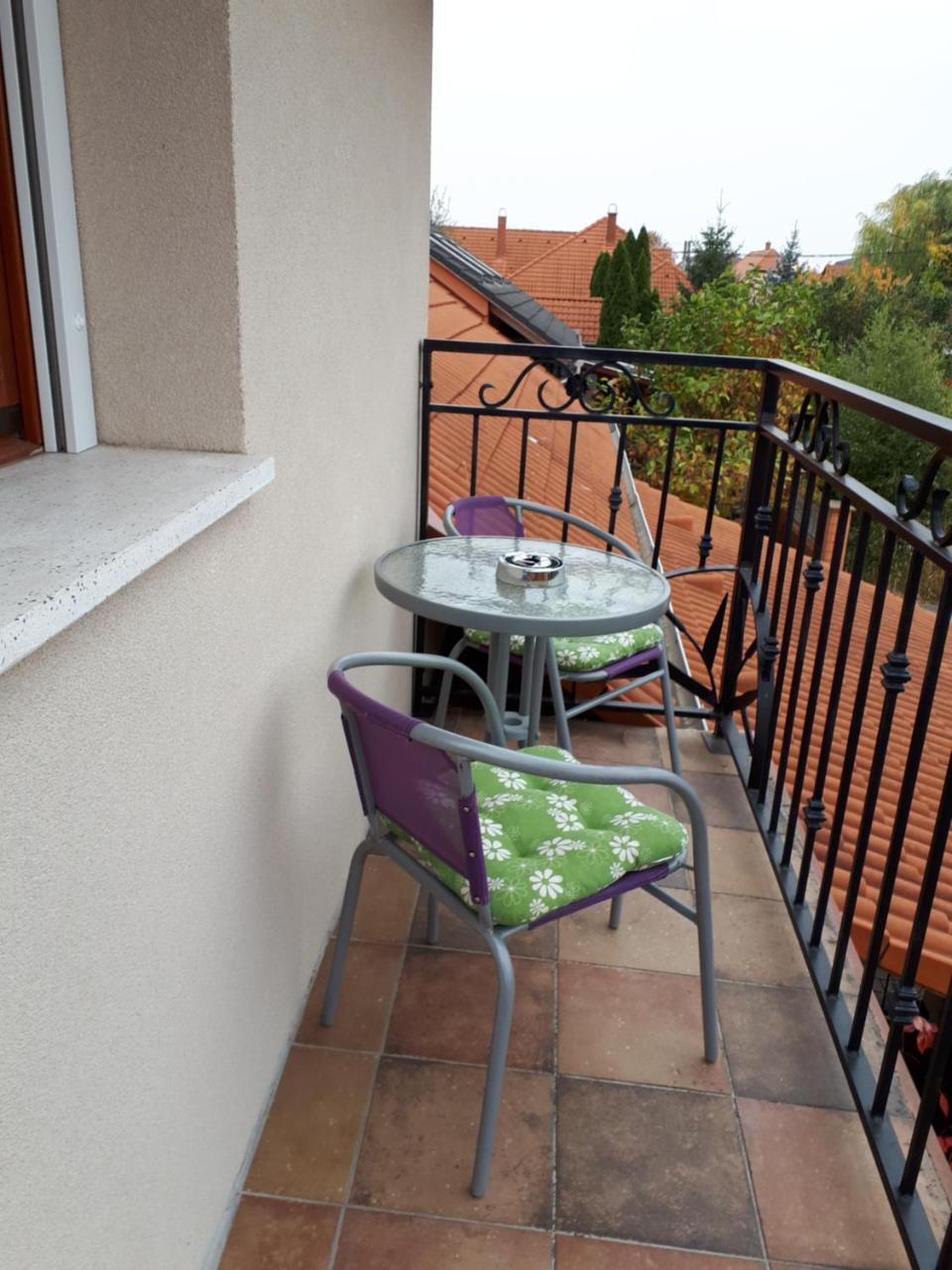 Kertvarosi Apartman Tiszaujvaros Exterior photo